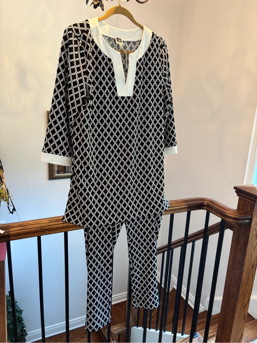 Anne Klein Black and White Geometric Pantsuit